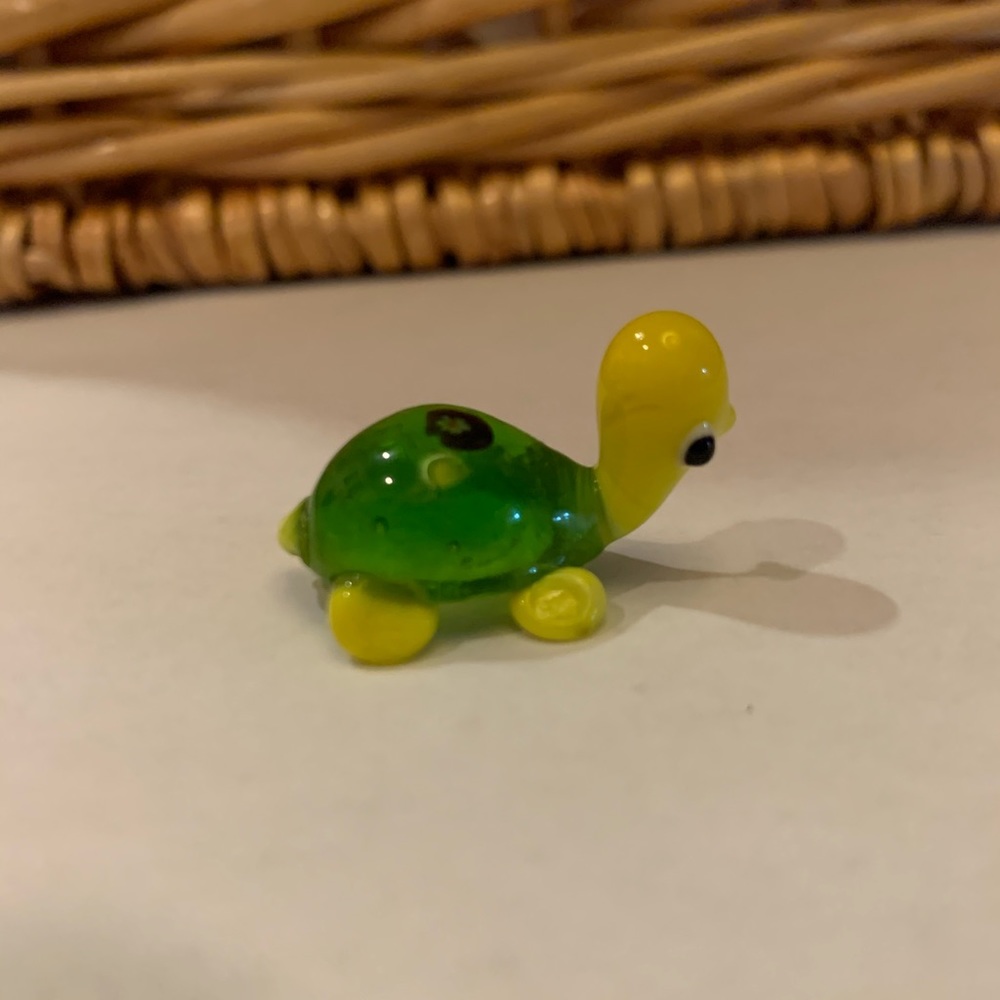 Glass figure